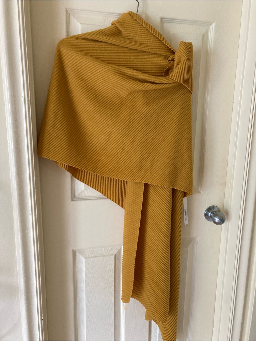 Tahari Oversized Shawl NWT